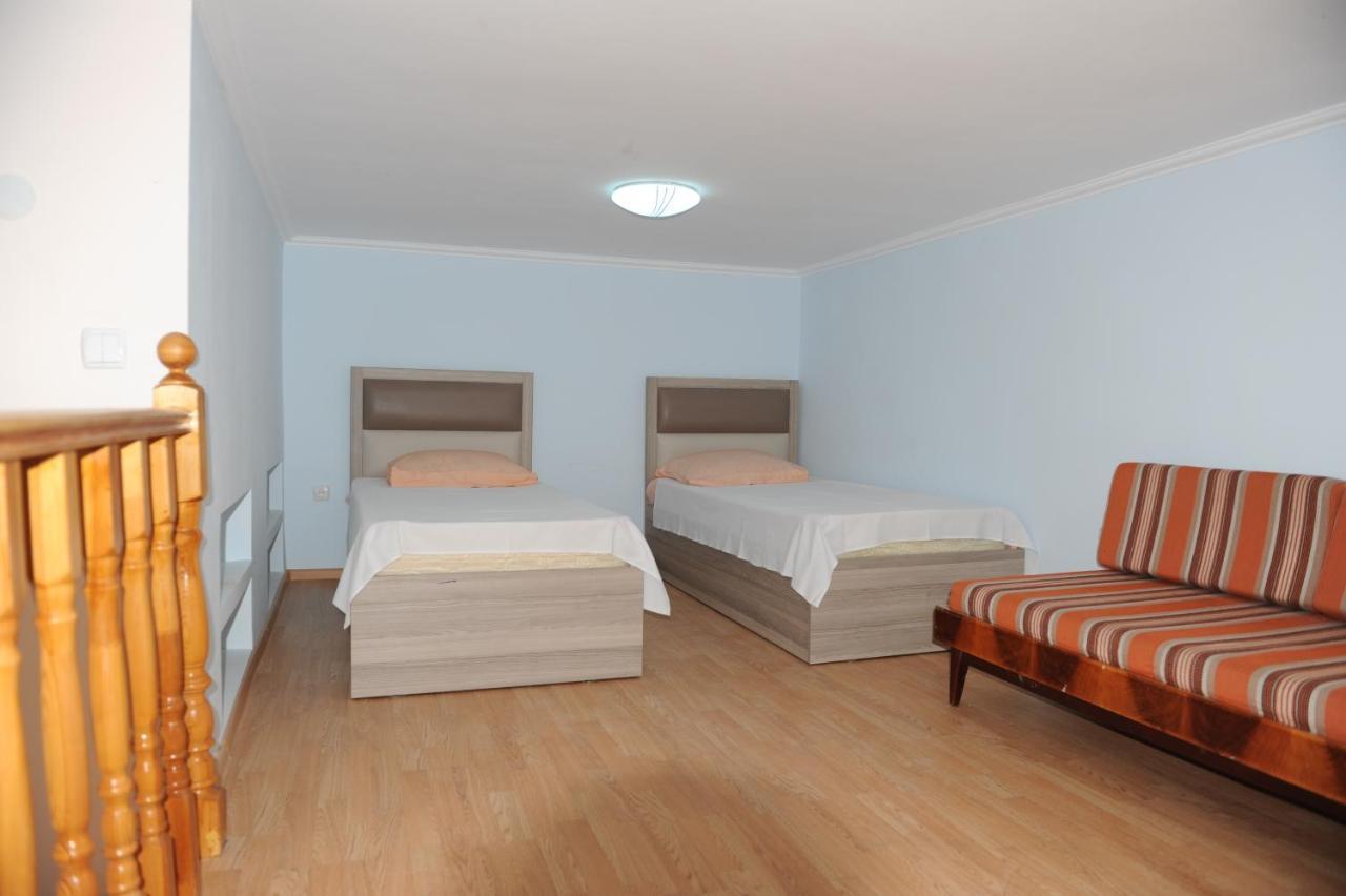 Apartment On Prospekt Mira 71 Сухуми Екстериор снимка